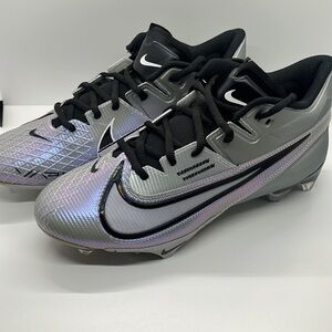 Nike Vapor Edge Elite 360 2
Men's Football Cleats
